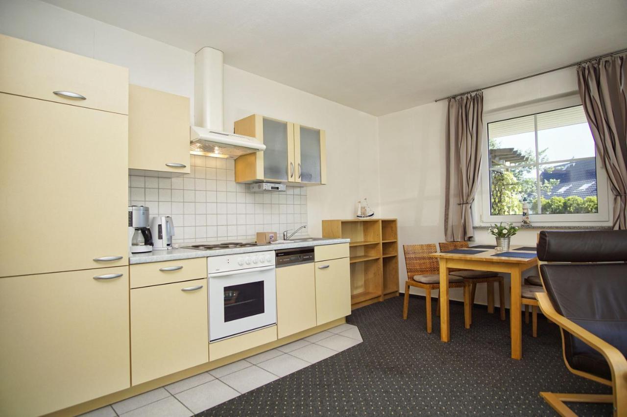 Nah Am Meer, Ruhige Lage, Gratis Nutzung Vom Ahoi Erlebnisbad Und Sauna In Sellin - Haus Inselblick Fewo 02 Goehren  Exteriér fotografie